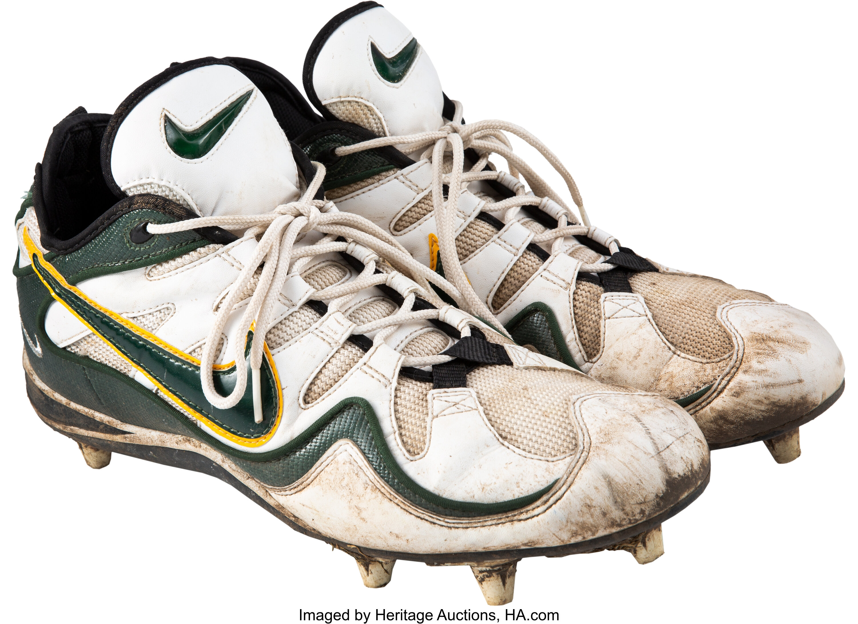 Brett Favre Signed Nike Cleats. Football Collectibles Others