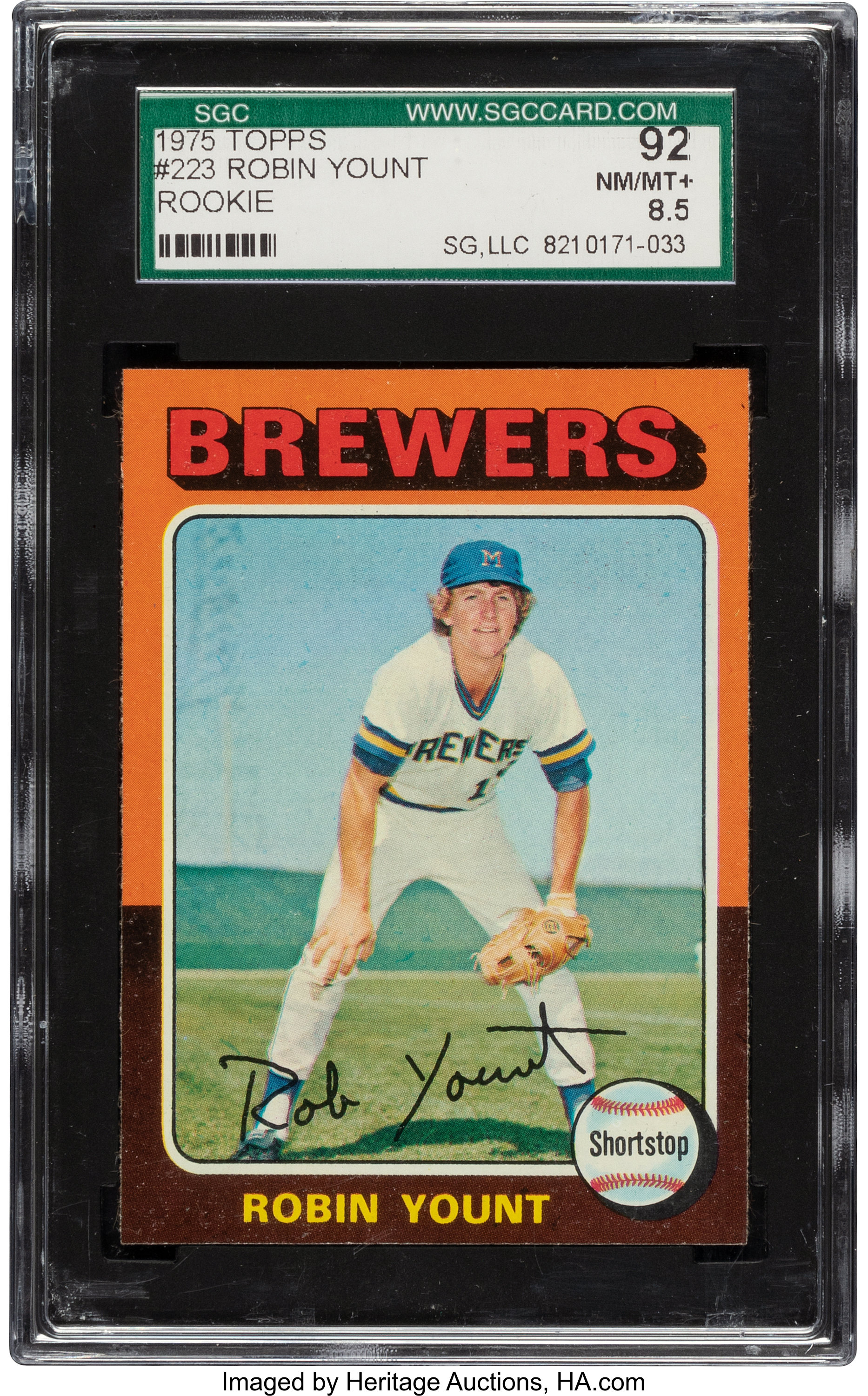 1975 Topps Robin Yount #223 SGC 92 NM/MT+ 8.5. Baseball Cards