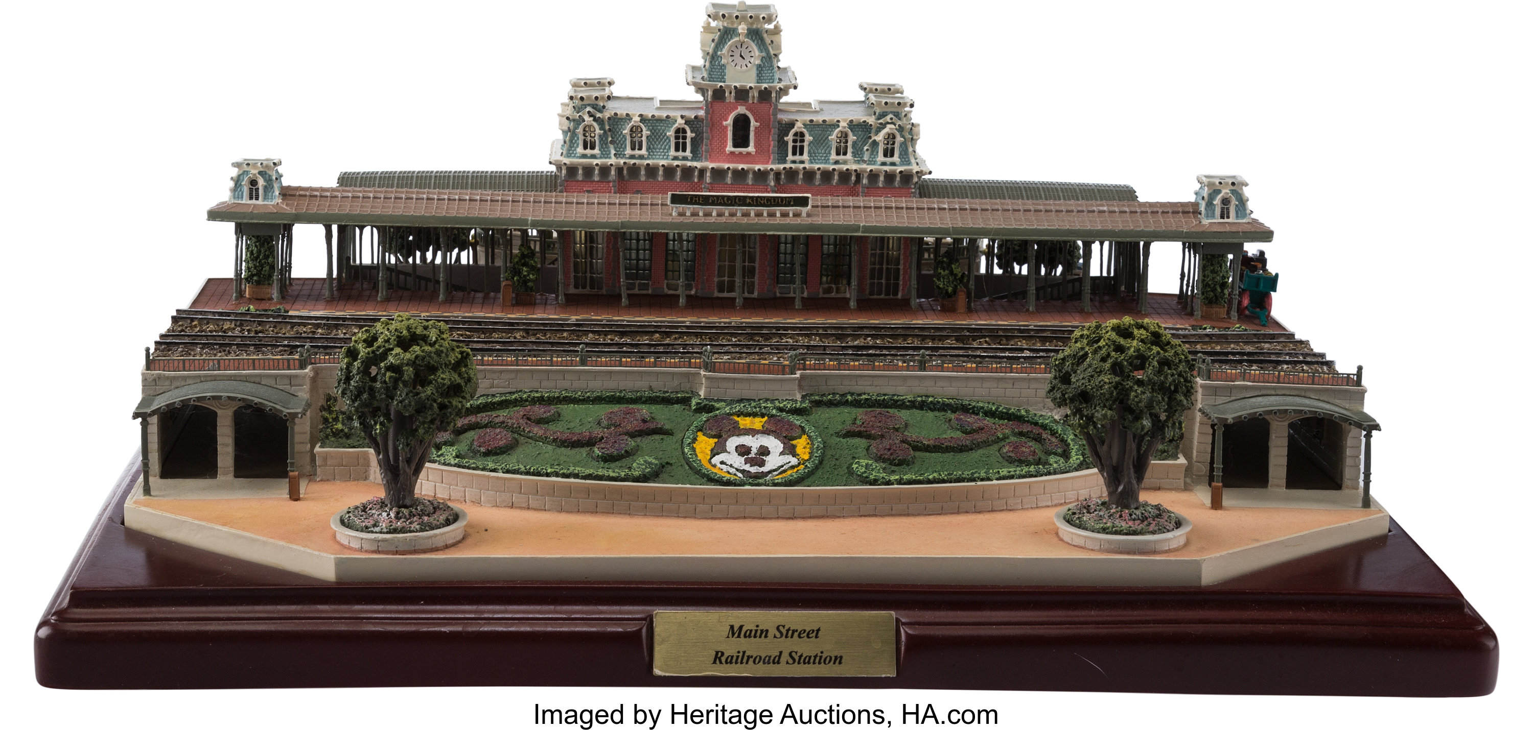 Magic Kingdom Main Street Railroad Station, Walt Disney dev…