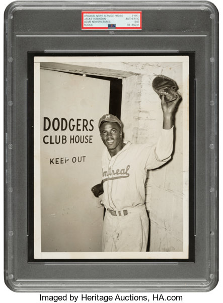 1947 Brooklyn Dodgers Team-Issued Photo, From Jackie Robinson's Rookie  Season – Memorabilia Expert