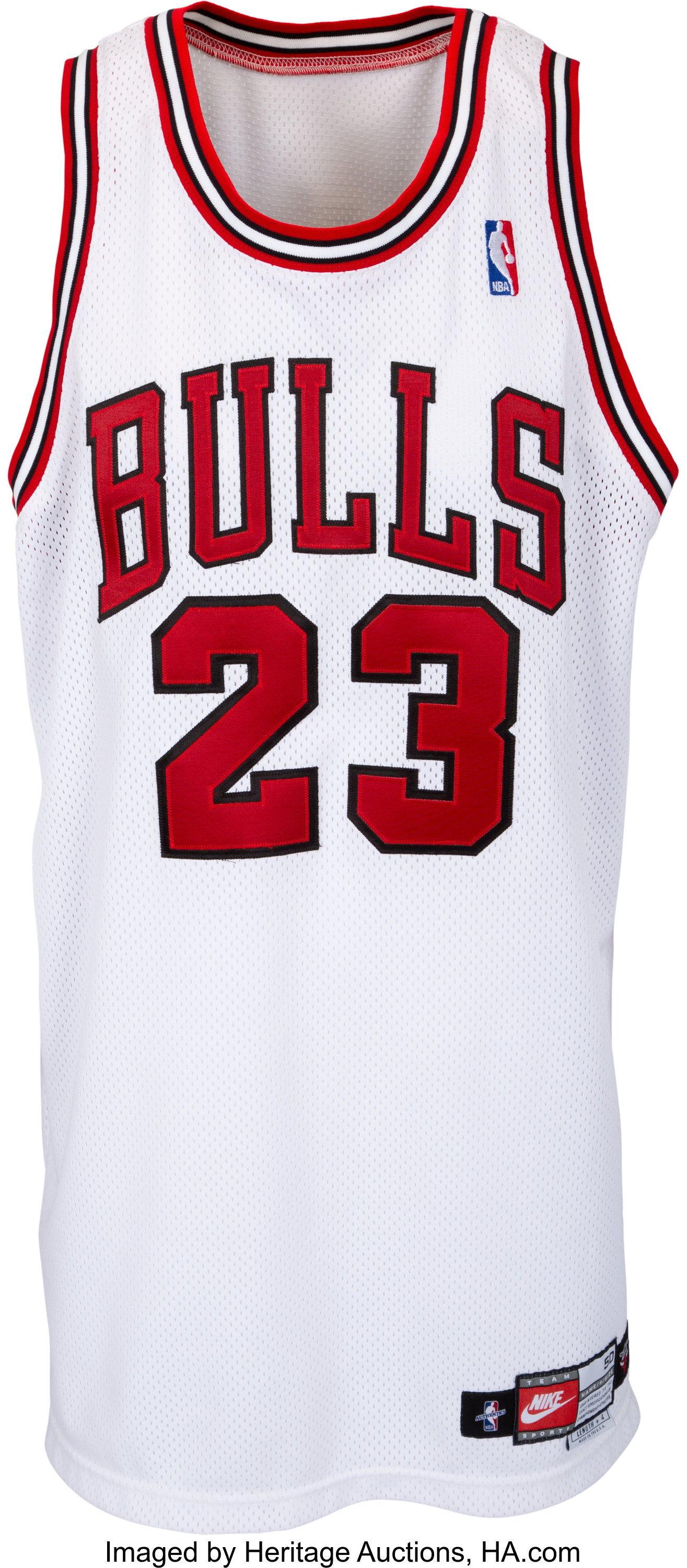 Educación preocupación contacto 1997-98 Michael Jordan Game Worn & Signed Chicago Bulls | Lot #50119 |  Heritage Auctions