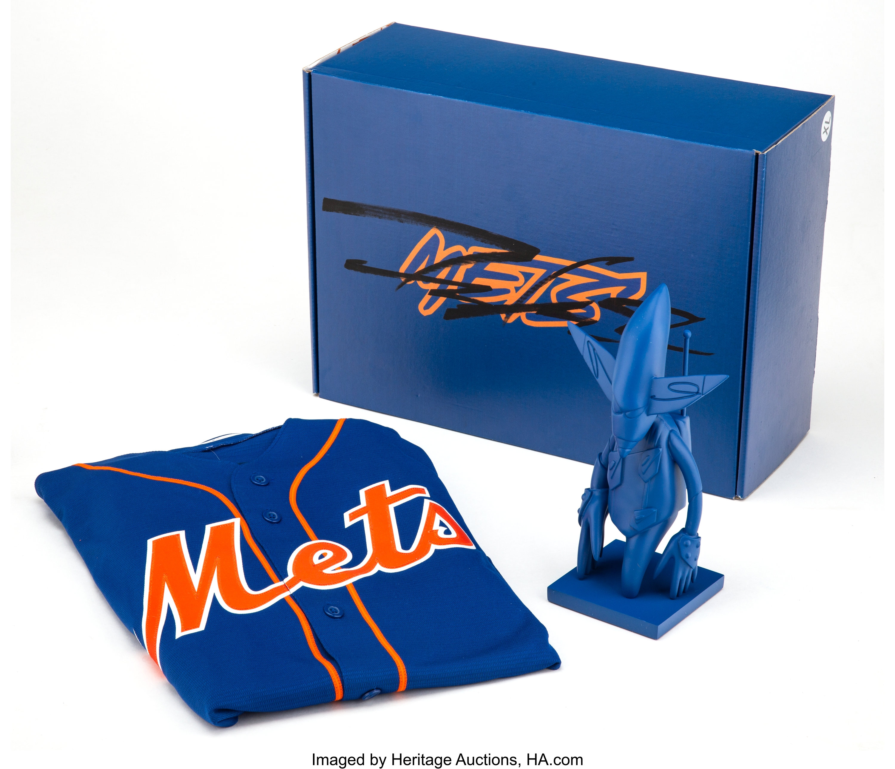 Futura to Release 'Pointman' Bobblehead & Apparel with New York