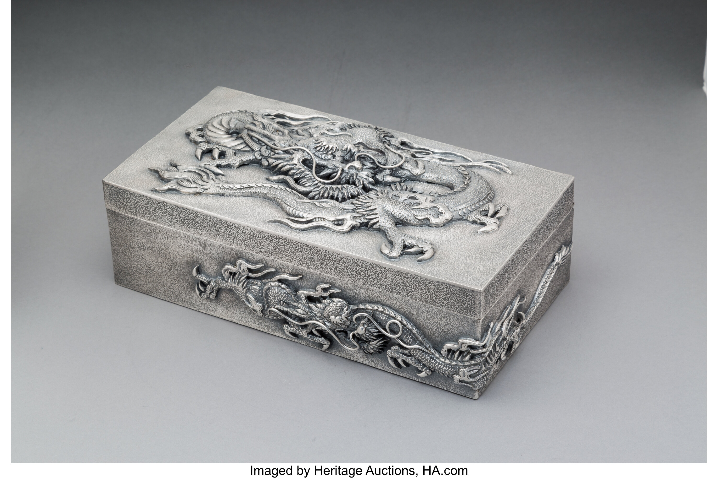 A Japanese Silver Trinket Box Retailed by Samurai Shokai, Yokohama