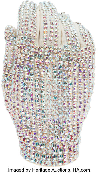 Archivo:Replica of Michael Jackson's diamond glove.png - Wikipedia, la  enciclopedia libre