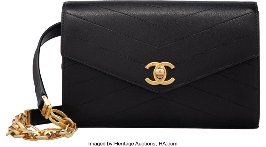 Chanel bum bag Black Leather ref.799434 - Joli Closet