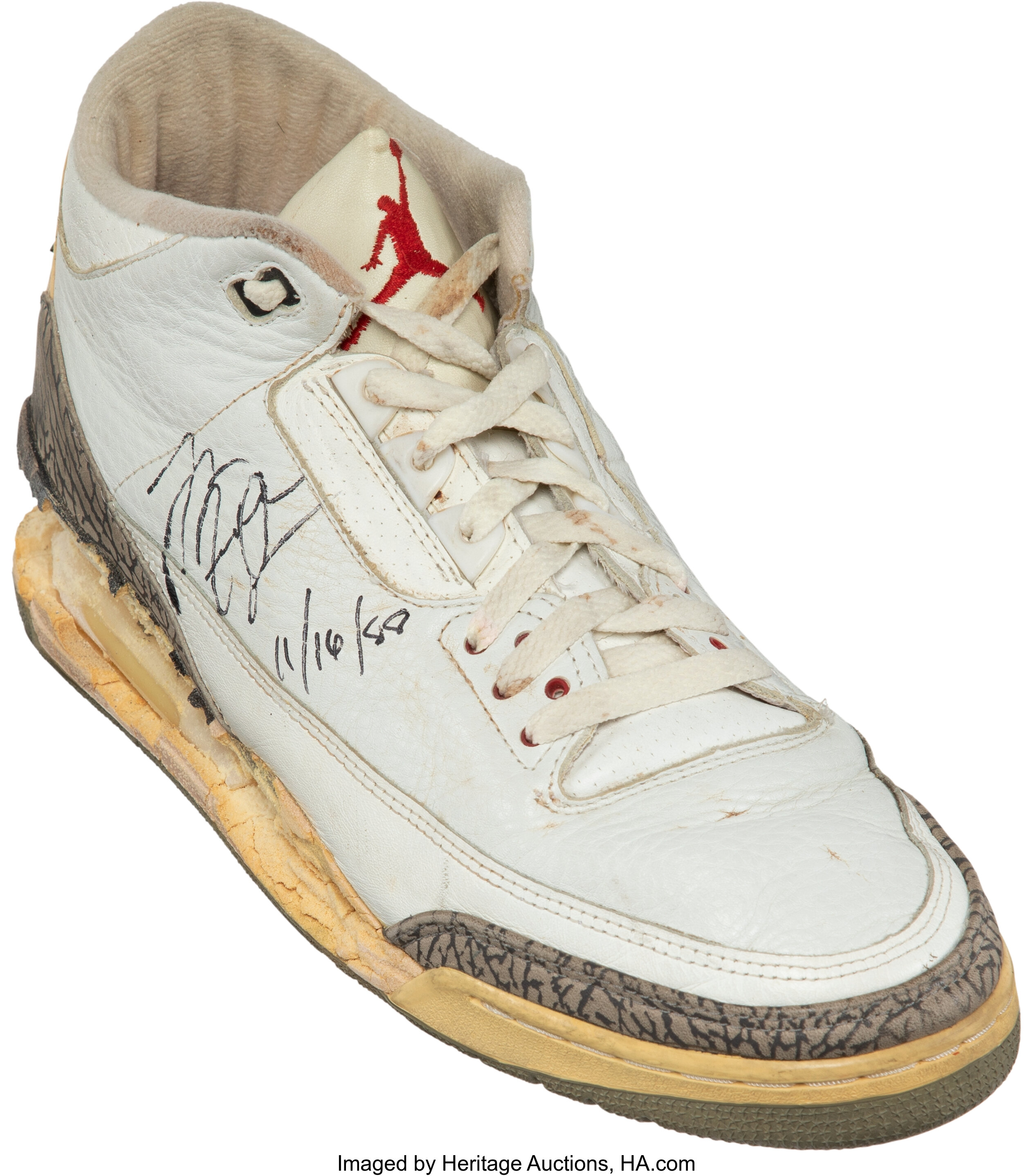 Profesión escaldadura Cereal 1988 Michael Jordan Game Worn & Signed Single Air Jordan III from | Lot  #53351 | Heritage Auctions