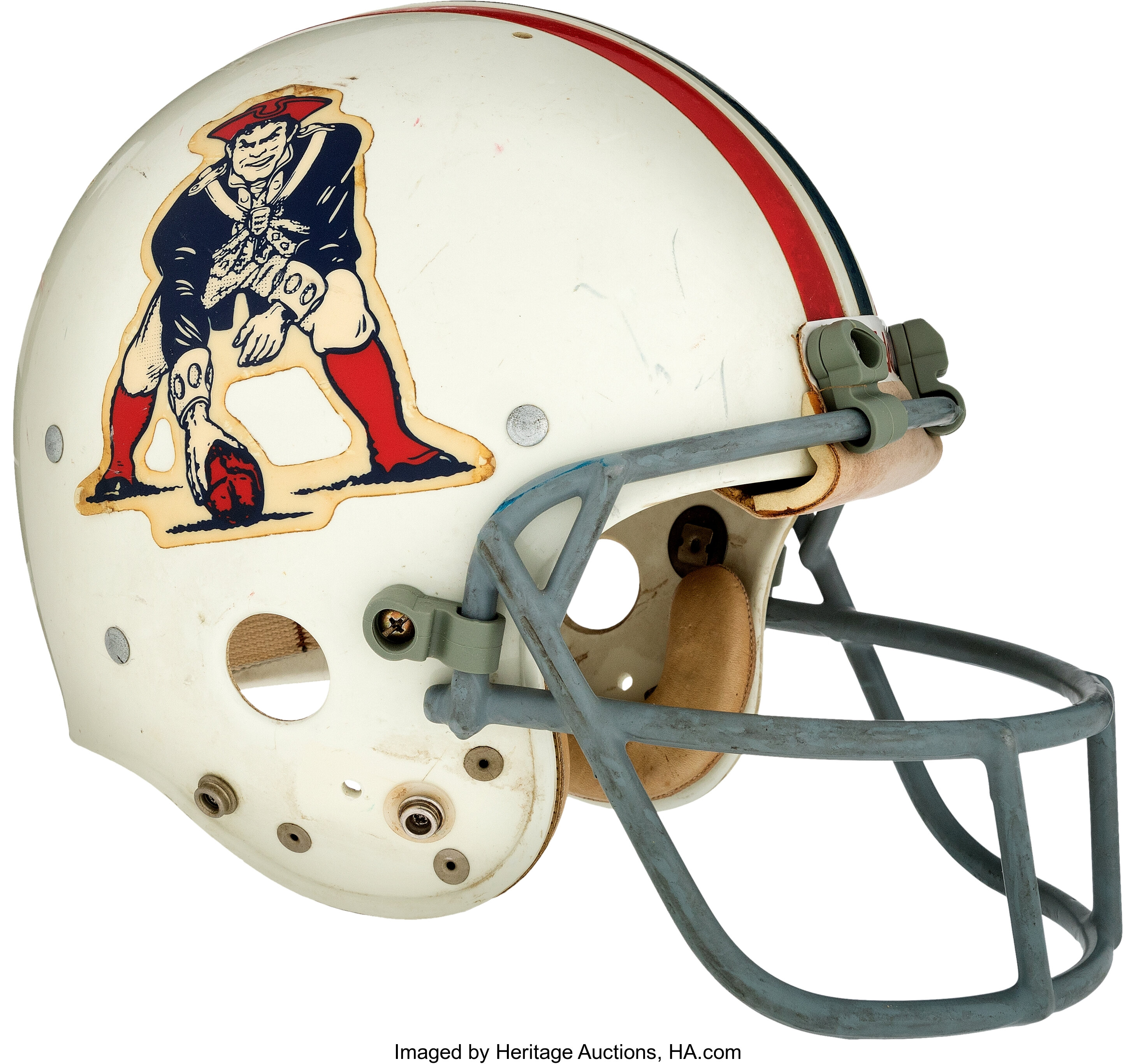 Retro Patriots helmet featuring the old Pat Patriot logo during a