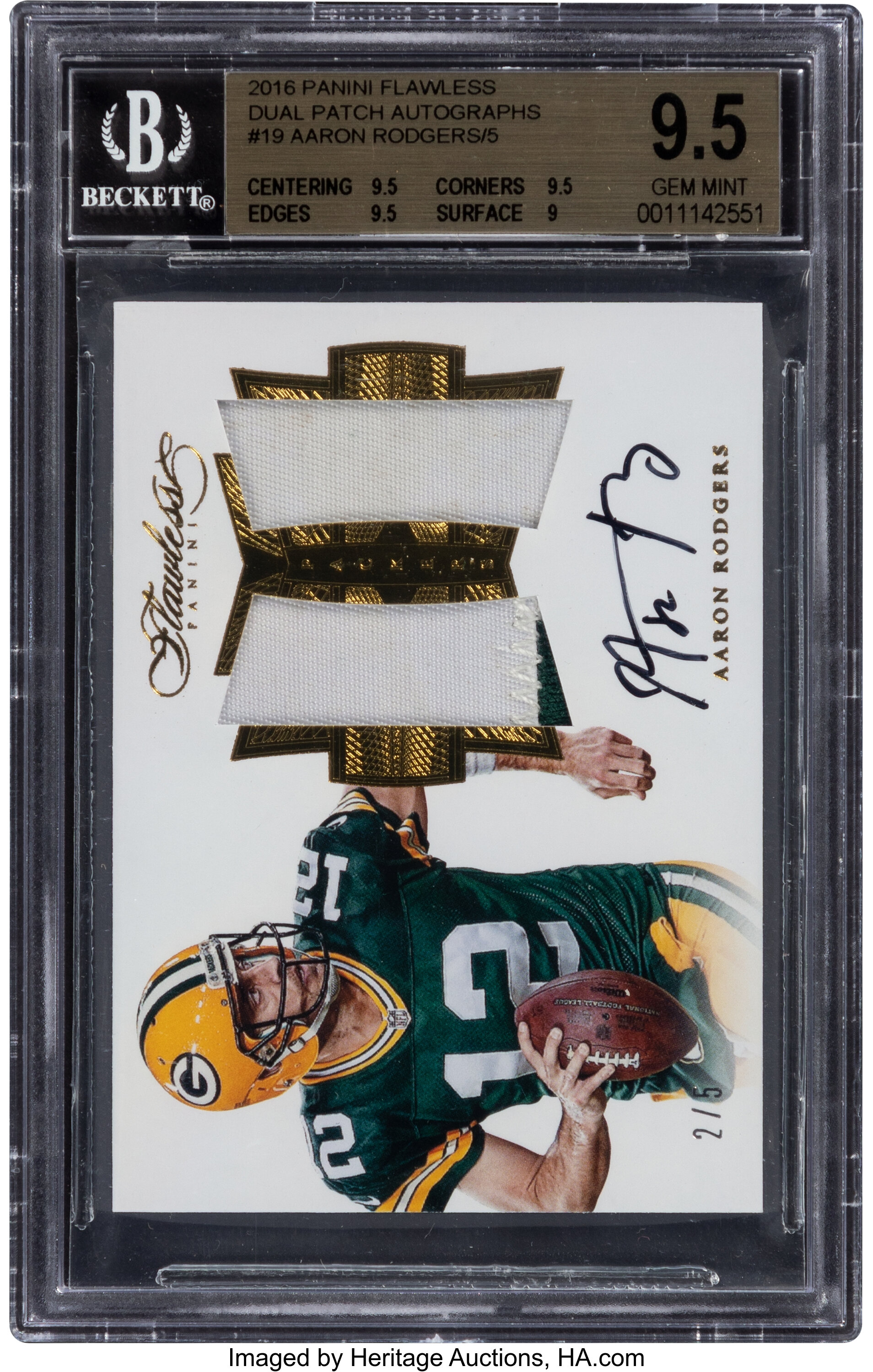 2016 Panini Flawless Aaron Rodgers Dual Patch Autograph #DUAR BGS