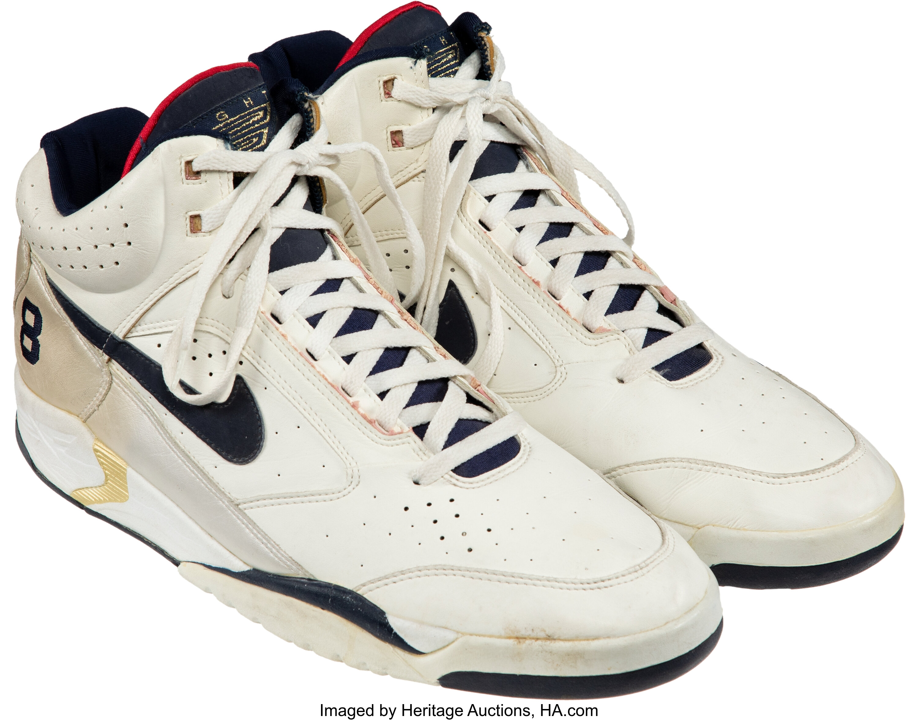 1992 Scottie Pippen Dream Team Worn Signed "Nike Air Lite" Lot #82188 | Heritage Auctions