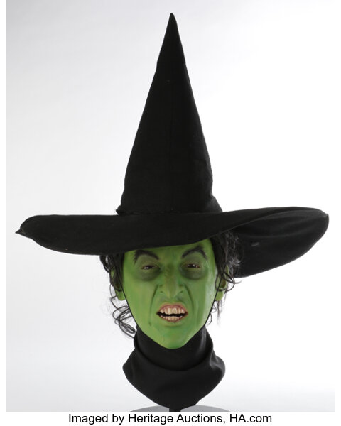 margaret hamilton wicked witch flying