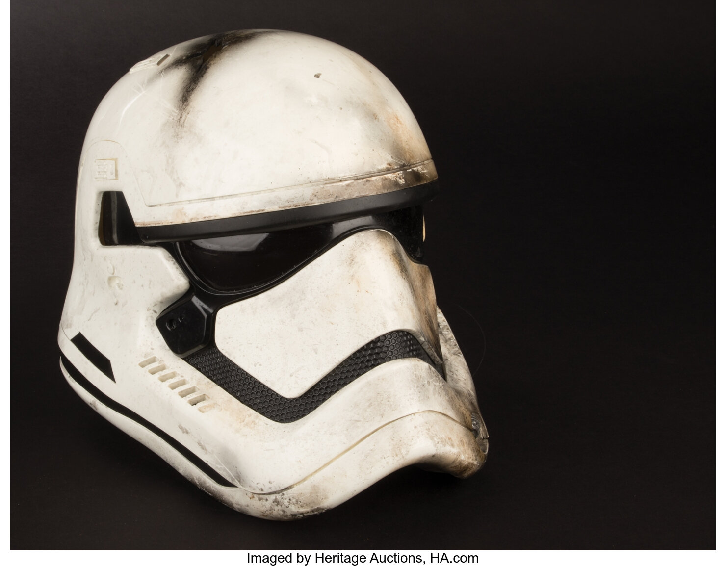 strijd Volwassen Absurd Stormtrooper" screen used helmet from Star Wars: Episode VII - The | Lot  #2180 | Heritage Auctions