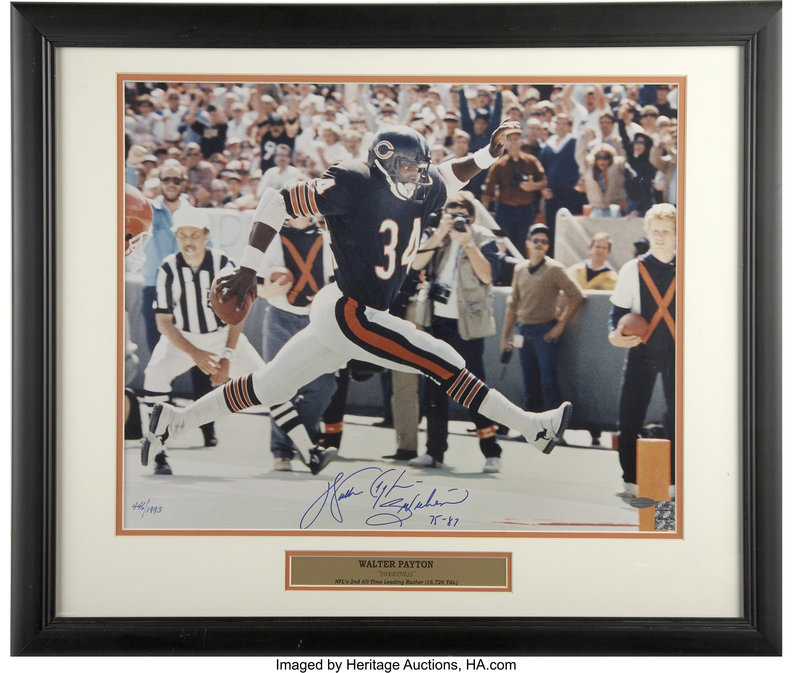 Walter Payton Autographed Framed 16x20 Photo Chicago Bears PSA/DNA