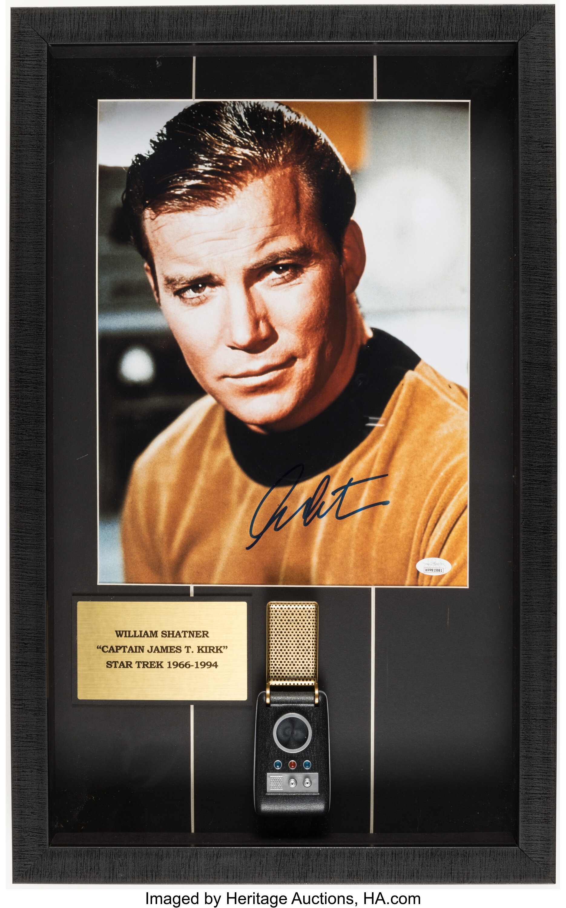 William Shatner Signed Oversized Photograph Display.... Autographs ...