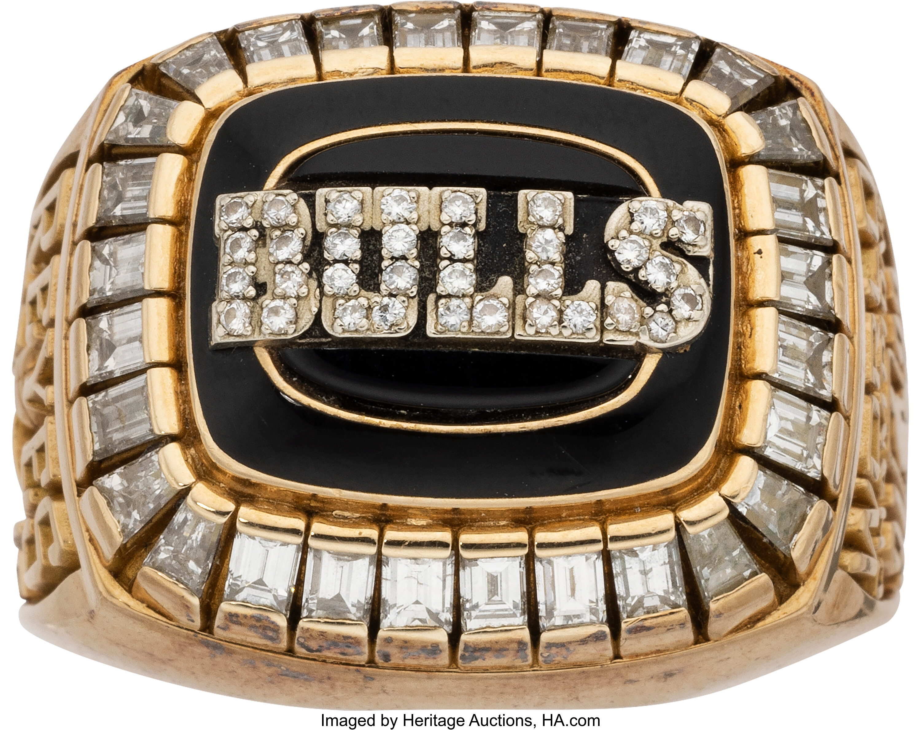 1992 Chicago Bulls NBA Championship Ring Presented to Team Staff | Lot ...