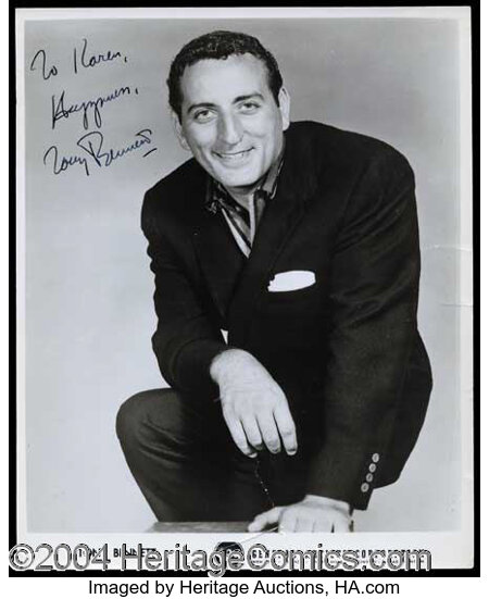 Tony Bennett Signed 8 x 10 Photo Autographs | Lot #582 | Heritage