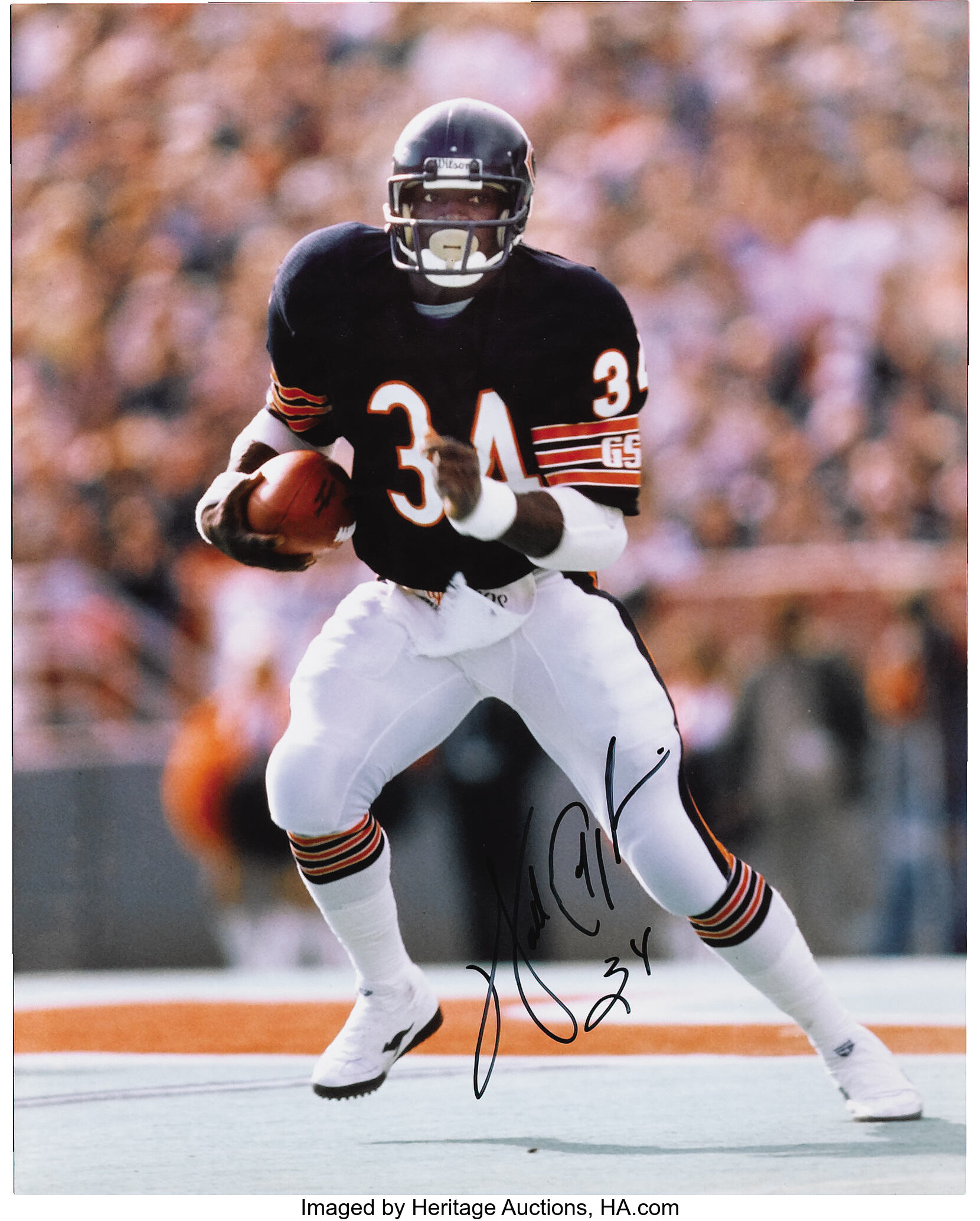 Walter Payton Autographed Chicago Bears 16x20 Photo - PSA/DNA LOA