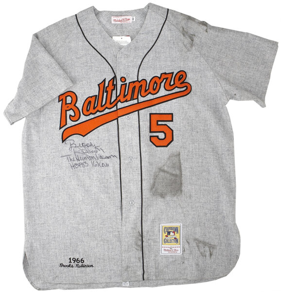 BROOKS ROBINSON SIGNED MITCHELL & NESS JERSEY Baltimore Orioles Large  Authentic