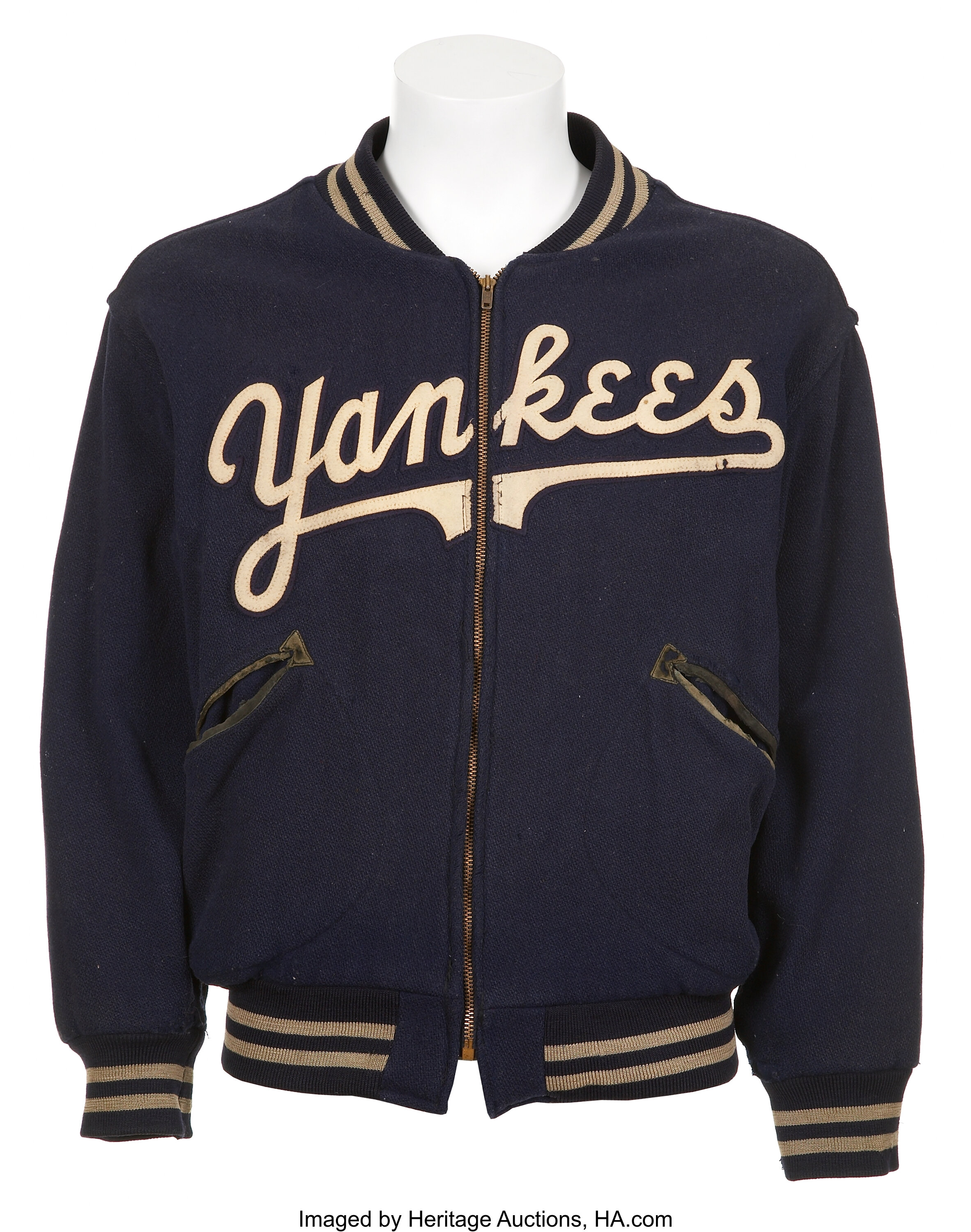 Vintage MLB New York Yankees V Neck Pullover Warm up Jacket
