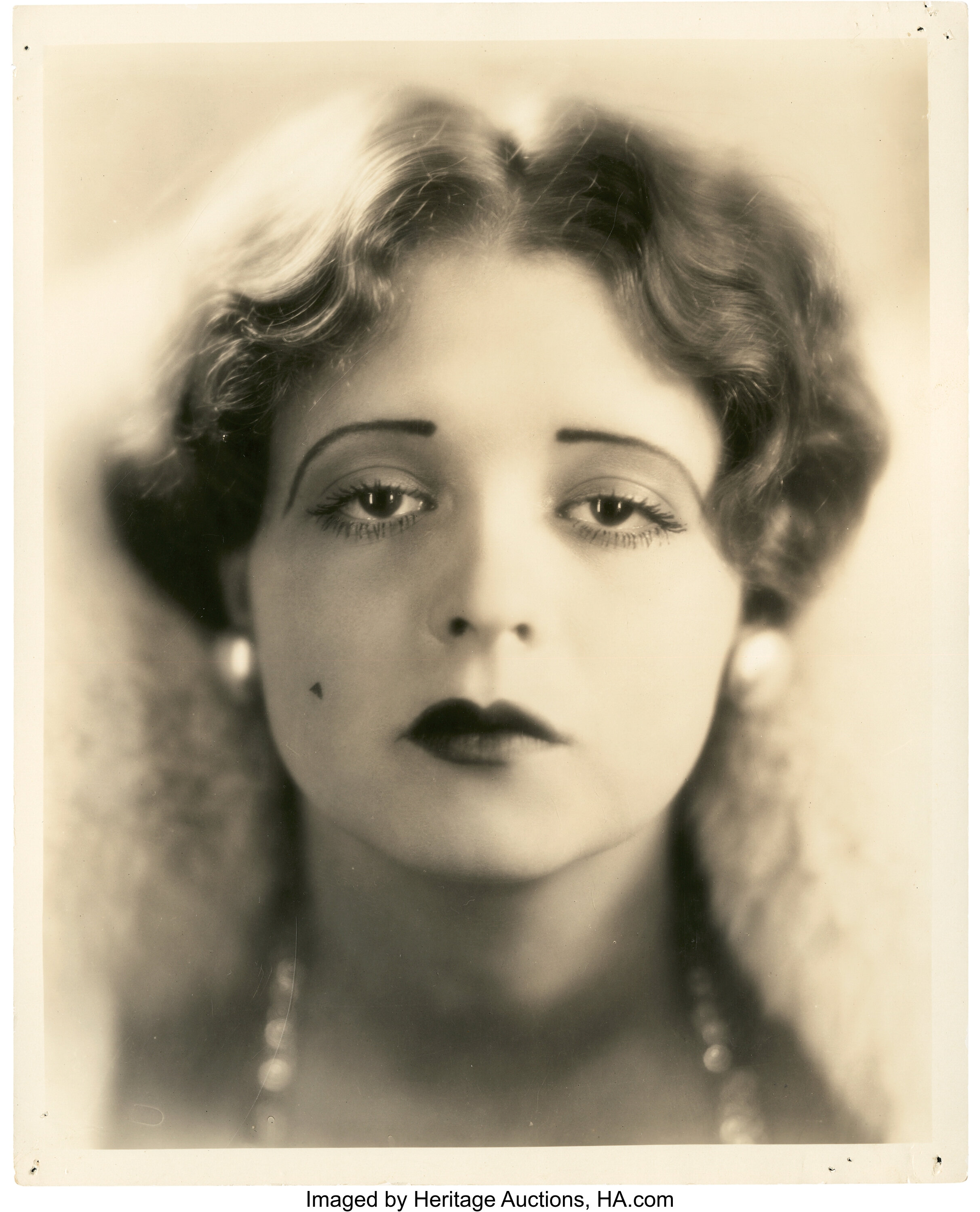 Clara Bow by Eugene Robert Richee (Paramount, 1920s). Portrait | Lot ...