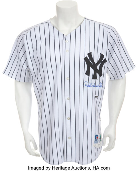 Derek Jeter Jersey and Bat, Yankees Museum at Yankee Stadi…