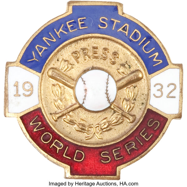 New York Yankees MLB Pin Collection With Custom-Crafted Pennant