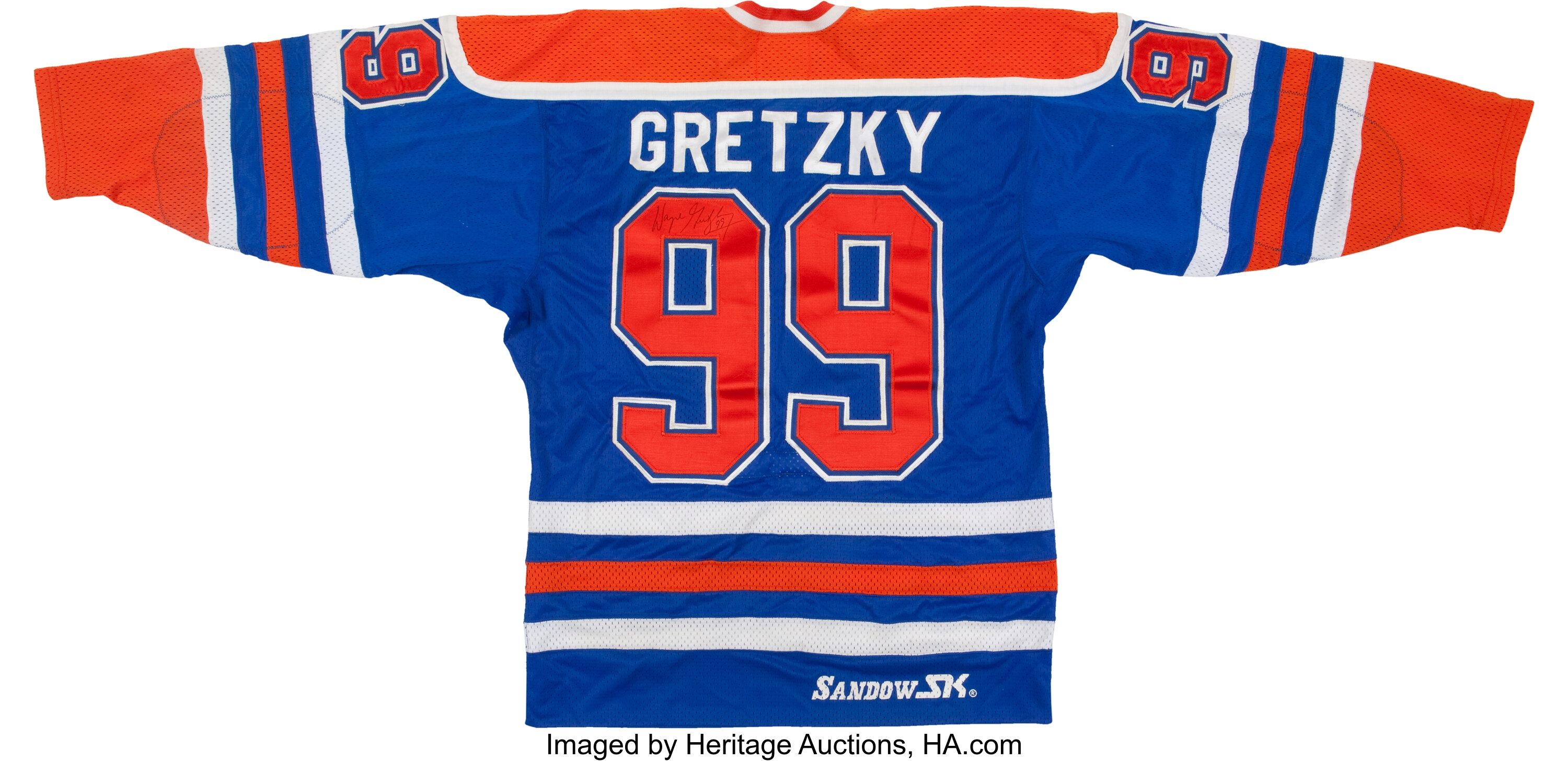 WAYNE GRETZKY SIGNED VINTAGE EDMONTON OILER (SANDOW) WITH