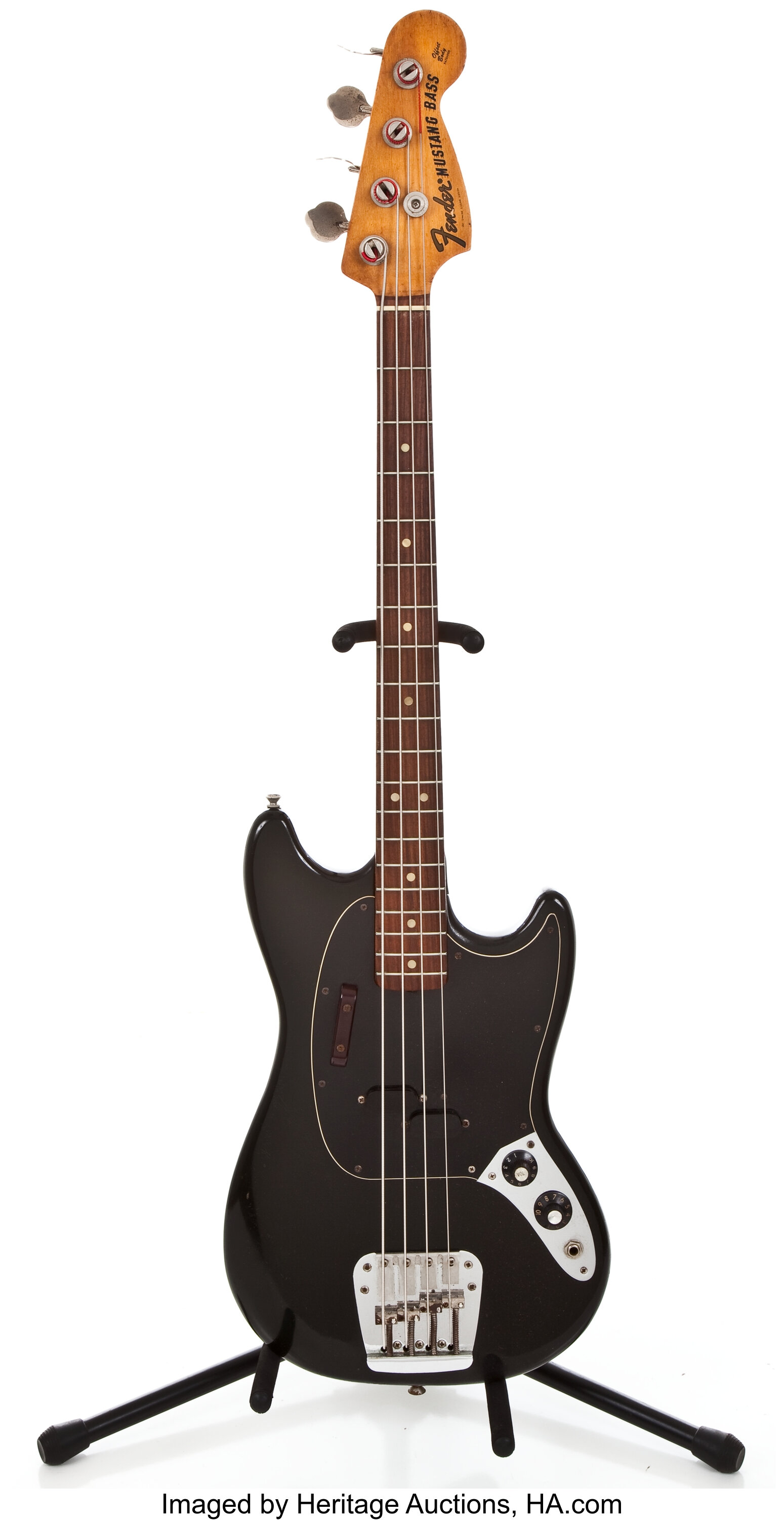 Black store mustang bass