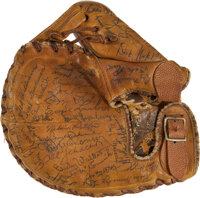 1959 American League Gold Glove Award from The Al Kaline, LotID #182003, Heritage Auctions