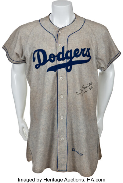 Duke Snider Signed Brooklyn Dodger Jersey (Beckett) 1955 & 59 World Series  Champ