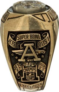 Sold at Auction: New York Jets Replica 1968 Joe Namath Super Bowl Ring