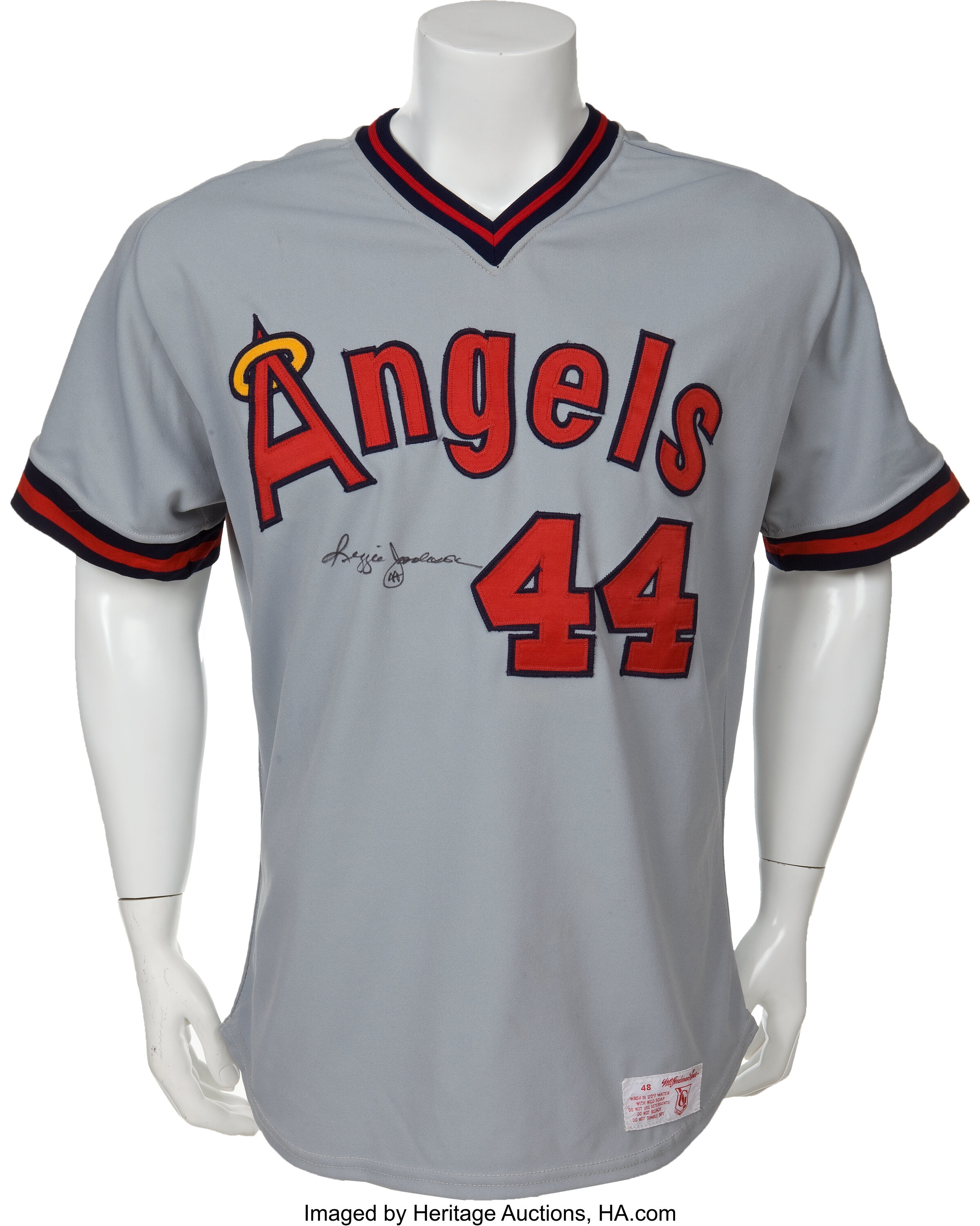 Reggie Jackson player worn jersey patch baseball card (Anaheim