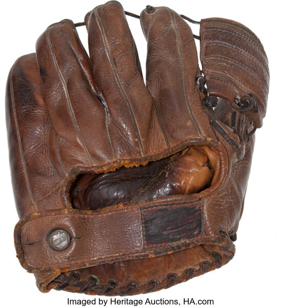 1950 Vintage Rawlings Right Handed Fielder's Leather gloves for