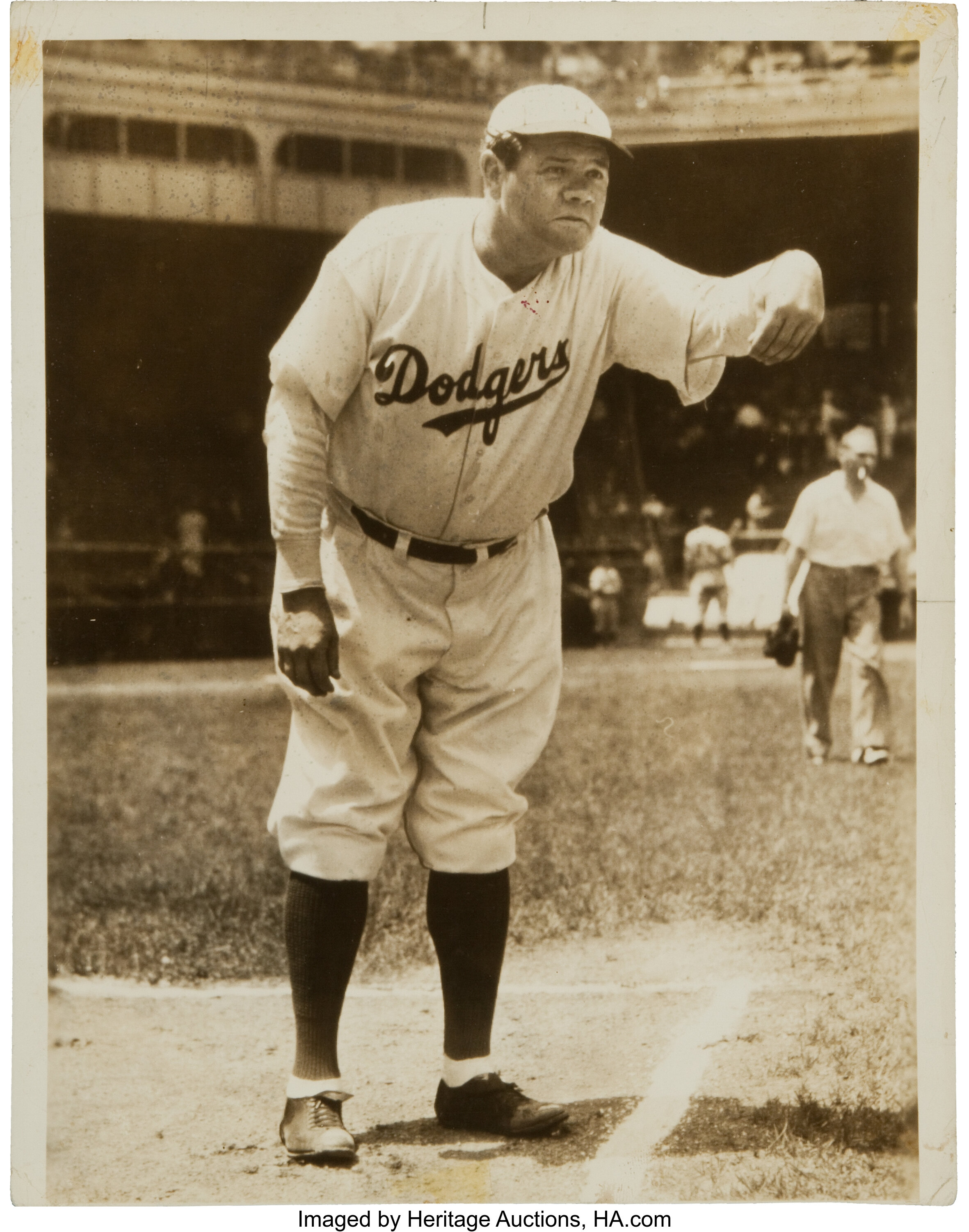 Babe Ruth harmonizing with the Dodgers in 1938, Dodger outf…