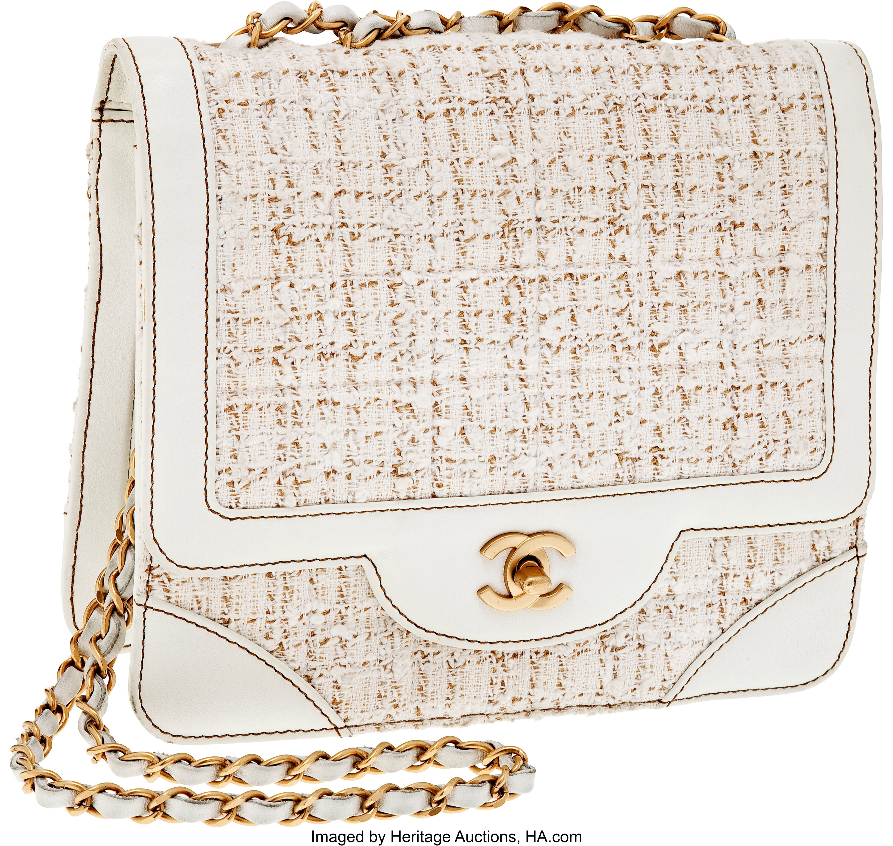 Timeless Vintage Chanel White Classic medium flap bag Leather ref.197785 -  Joli Closet