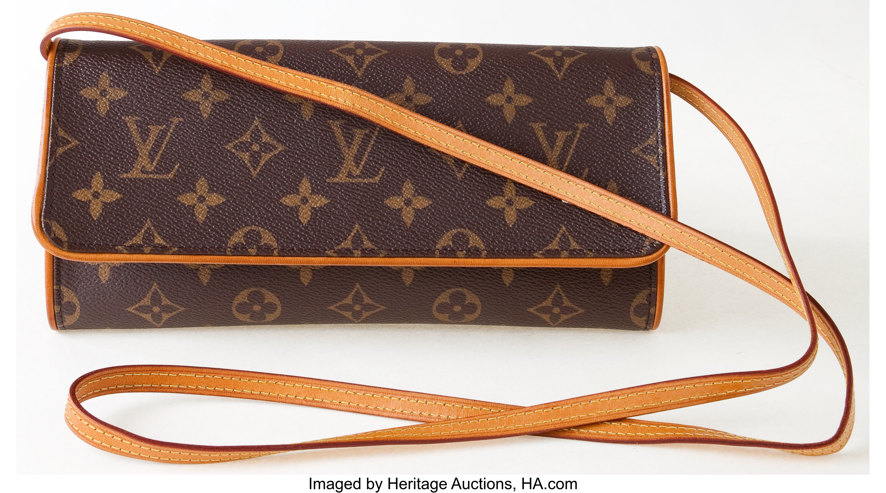 Vintage Louis Vuitton Monogram Clutch Bag w/ Removable Strap at 1stDibs   vintage louis vuitton clutch, louis vuitton clutch bag with strap, vintage lv  clutch