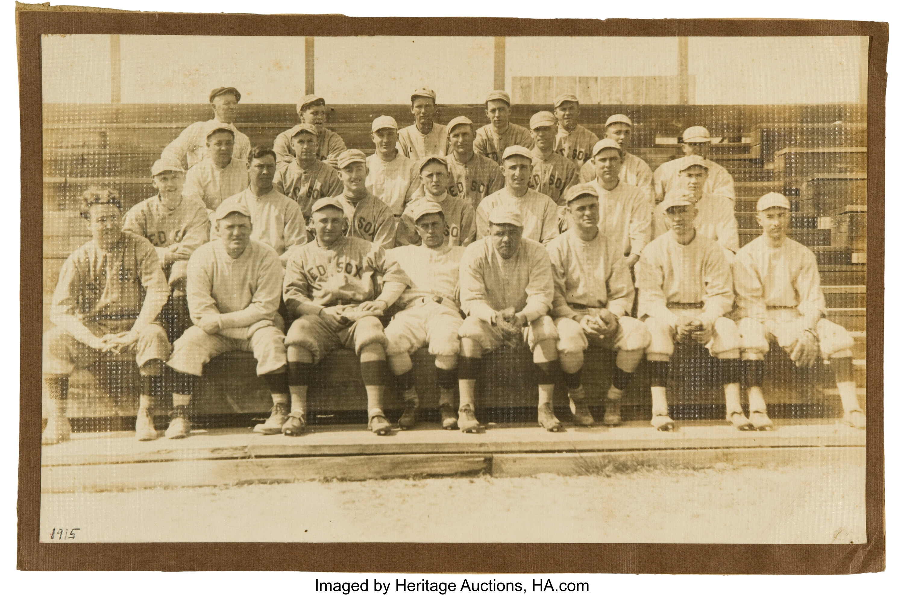 Boston Red Sox, 1915. Babe Ruth back row Stock Photo - Alamy