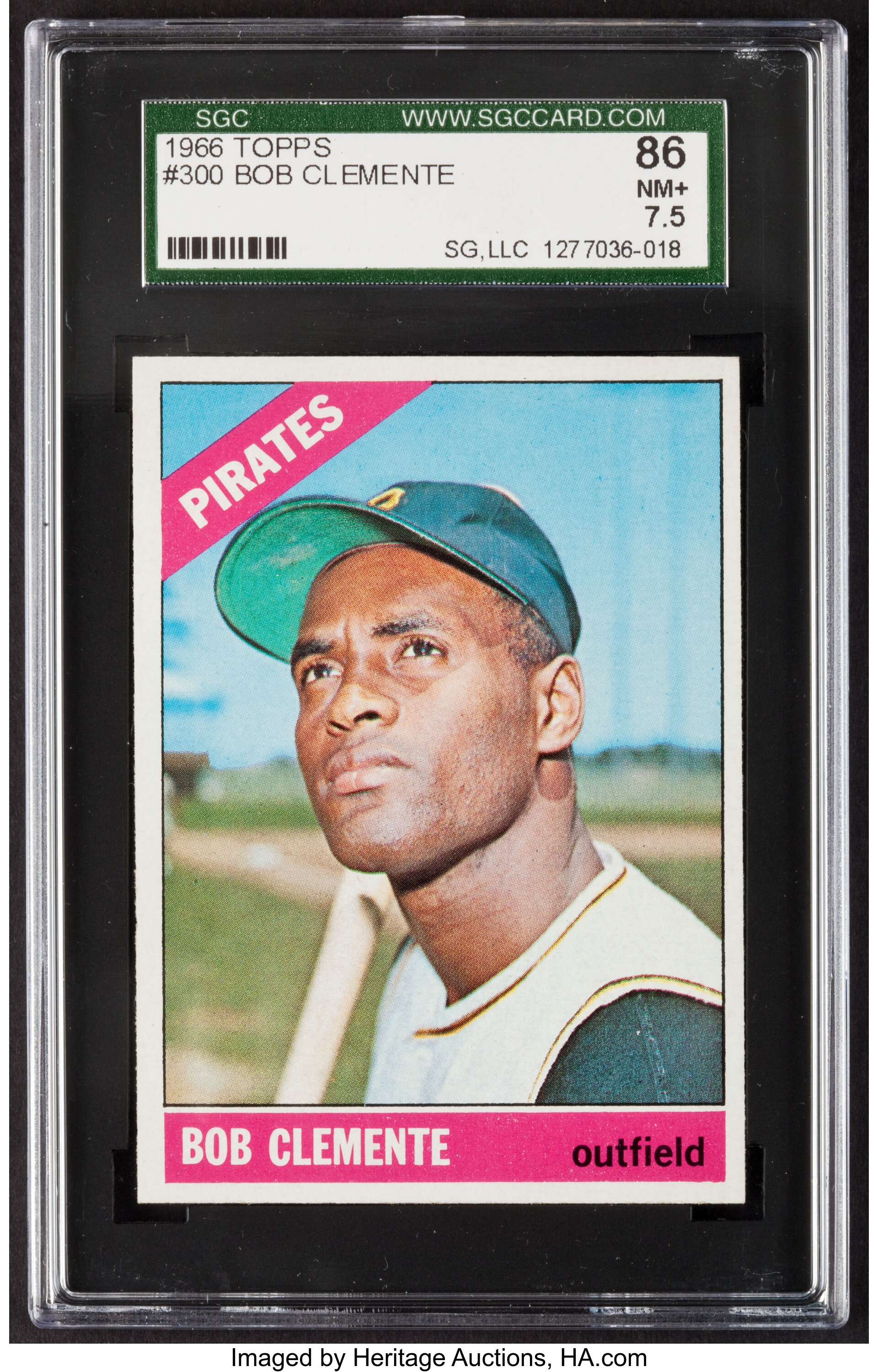 1961 Topps Roberto Clemente Baseball Card SGC Graded 6