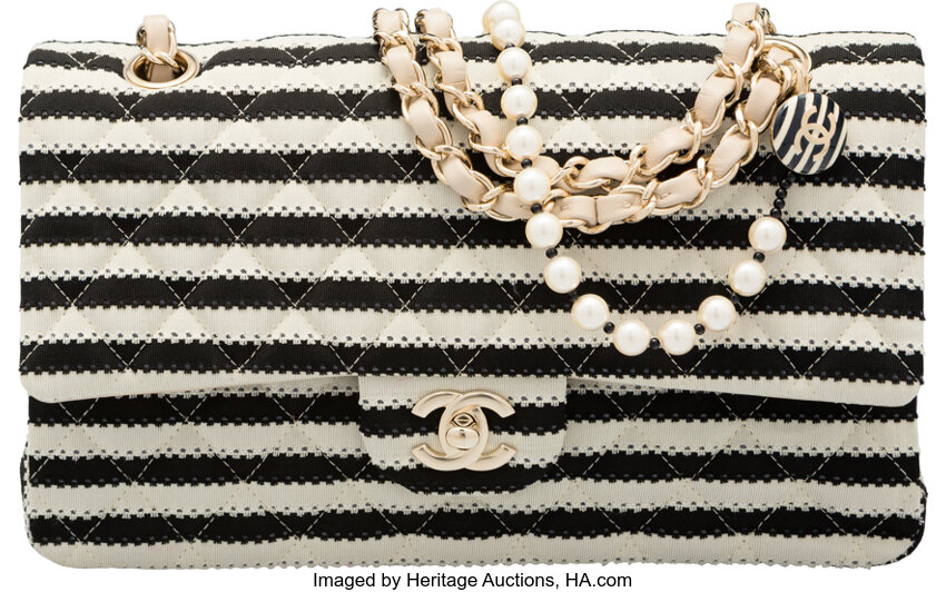 CHANEL Calfskin Coco Beach Ball Bag White Black 798892