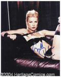 Autographs, Gwynth Paltrow Sexy Signed 8 x 10 Photograph
