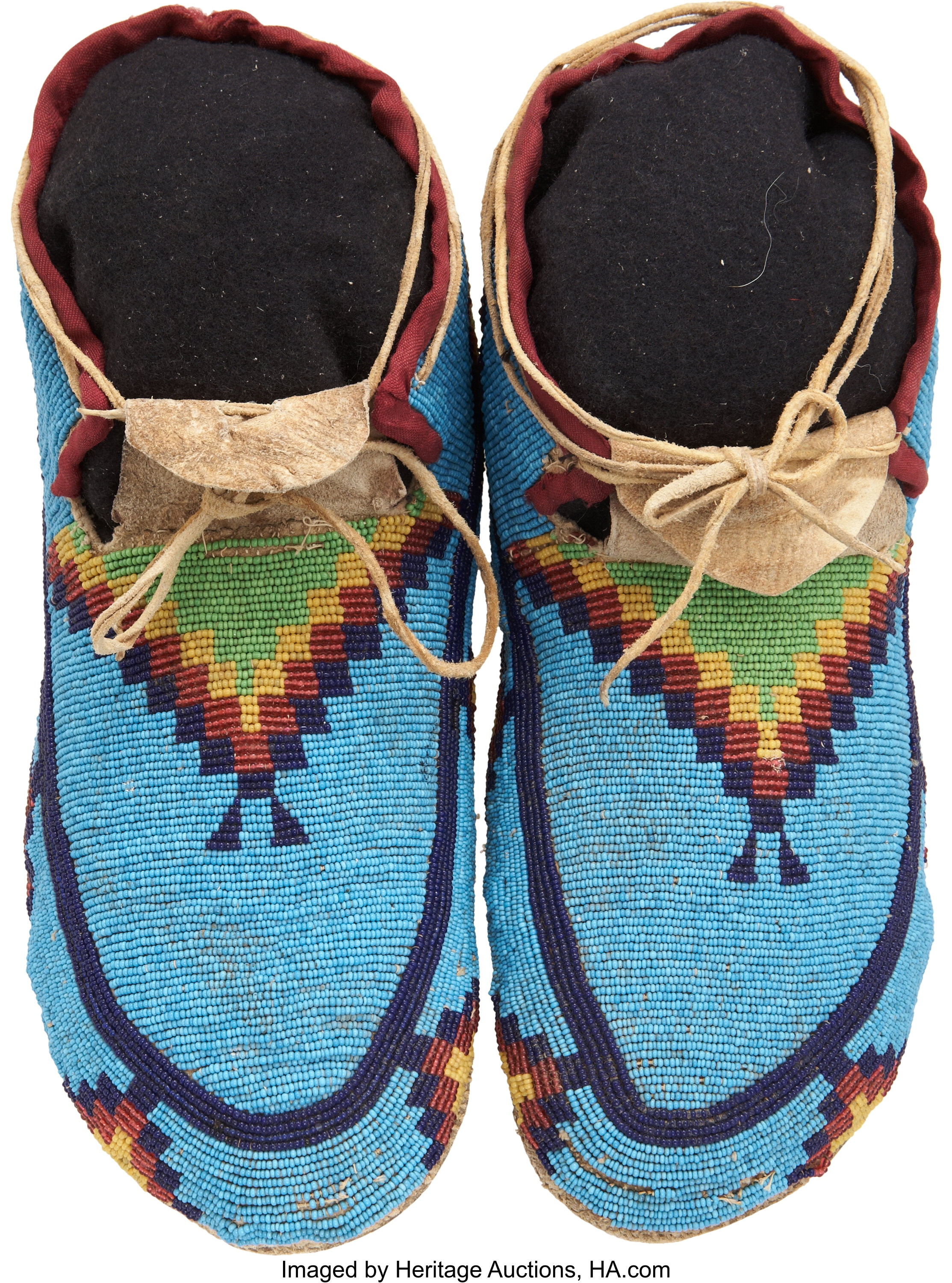 A PAIR OF PLAINS CREE BEADED HIDE MOCCASINS. c. 1890... (Total: 2 | Lot ...